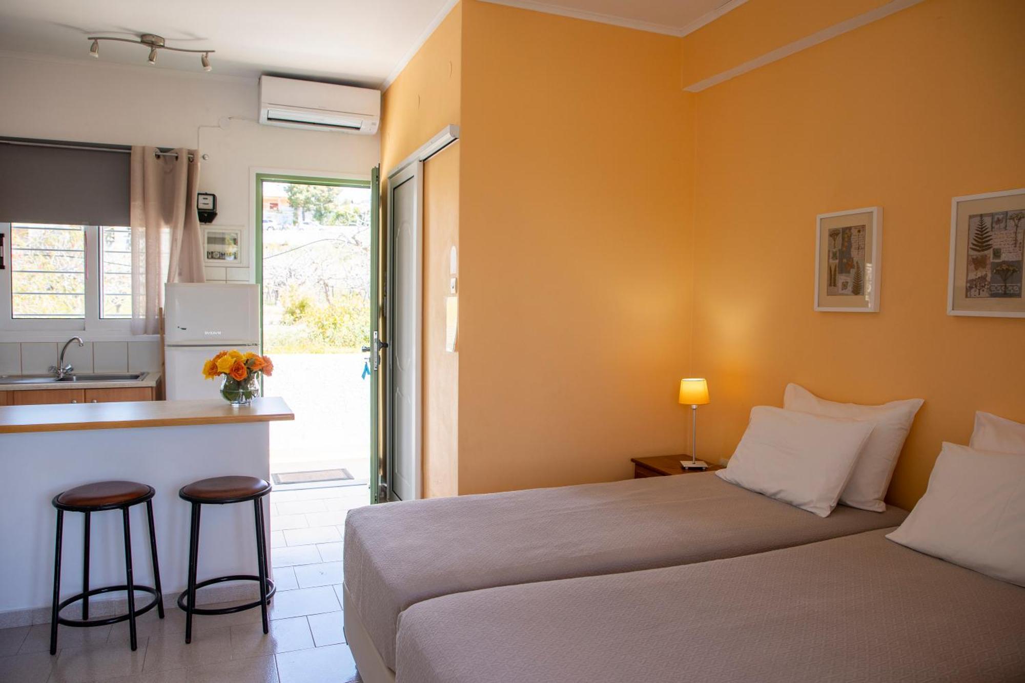 Stefanie Studios Aegina Luaran gambar