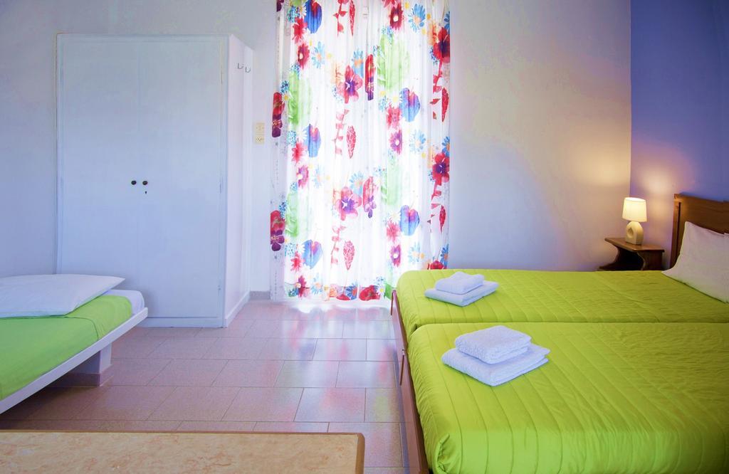 Stefanie Studios Aegina Luaran gambar